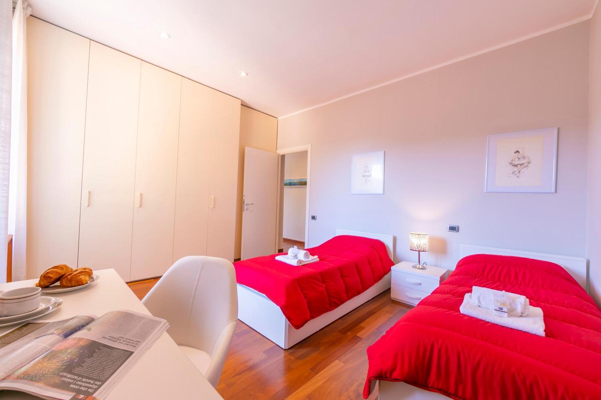 Appartamento Il Golfo Lake View - Happy Rentals Laveno Exterior foto