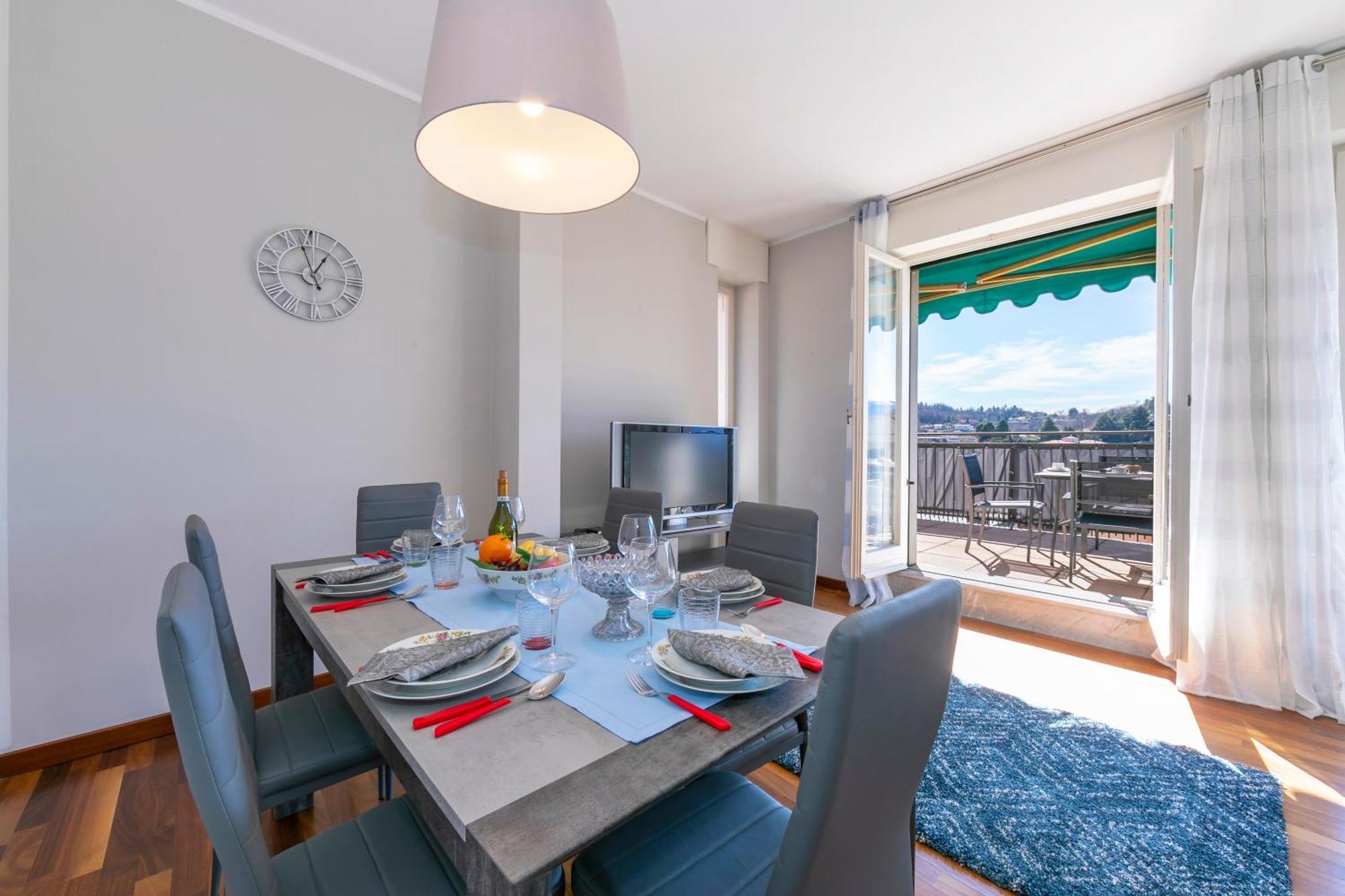 Appartamento Il Golfo Lake View - Happy Rentals Laveno Exterior foto